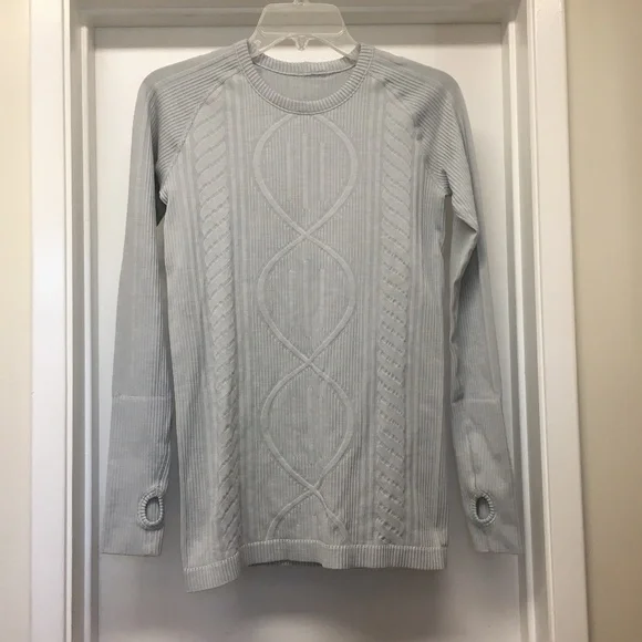 Lululemon Rest Less Pullover LS Top Silver Spoon Light Gray EUC - Picture 6 of 15